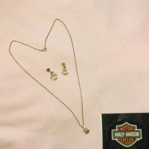 Harley Davidson 10kt necklace and earrings